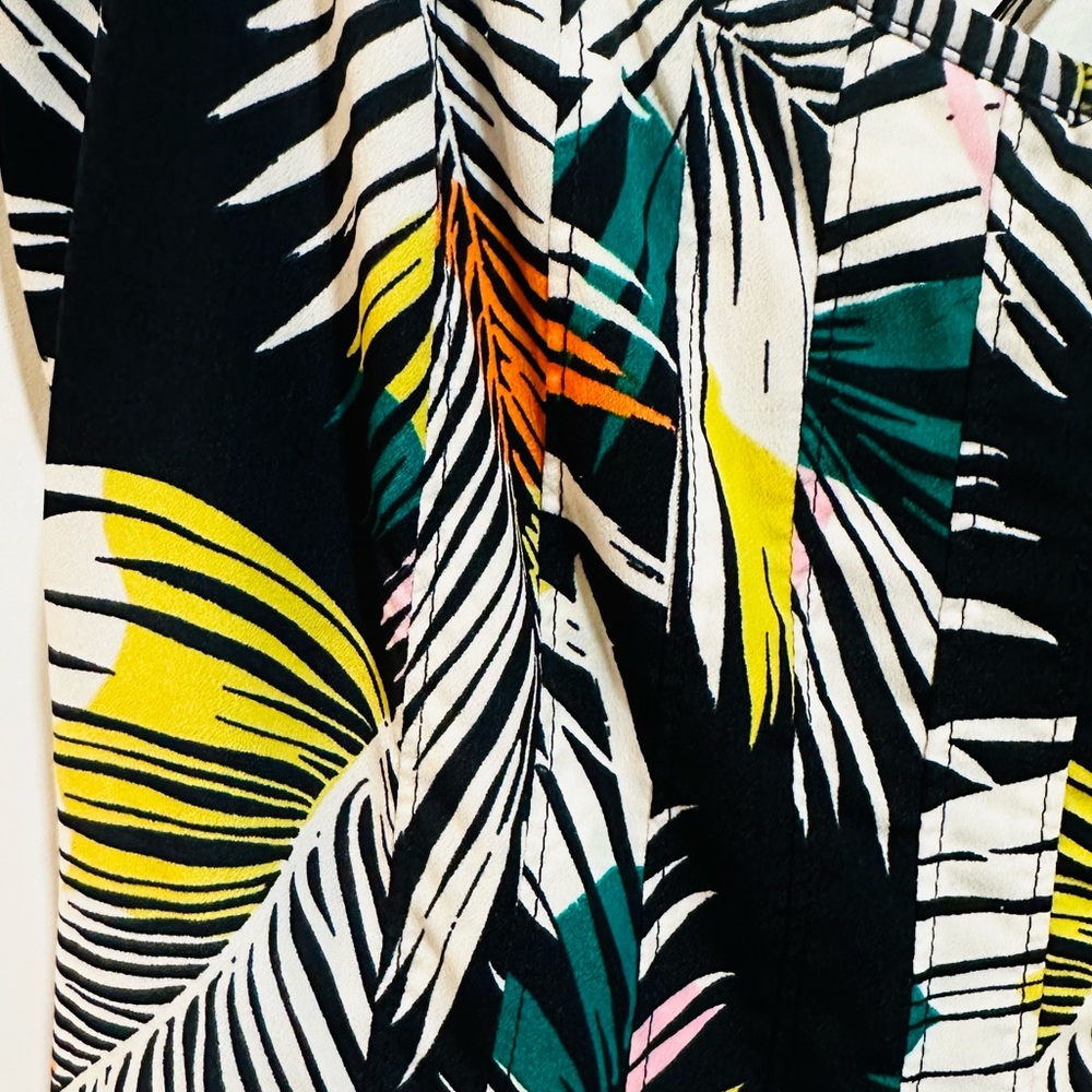 Banana Republic Palm Leaf Maxi Dress. - Picture 6 of 8